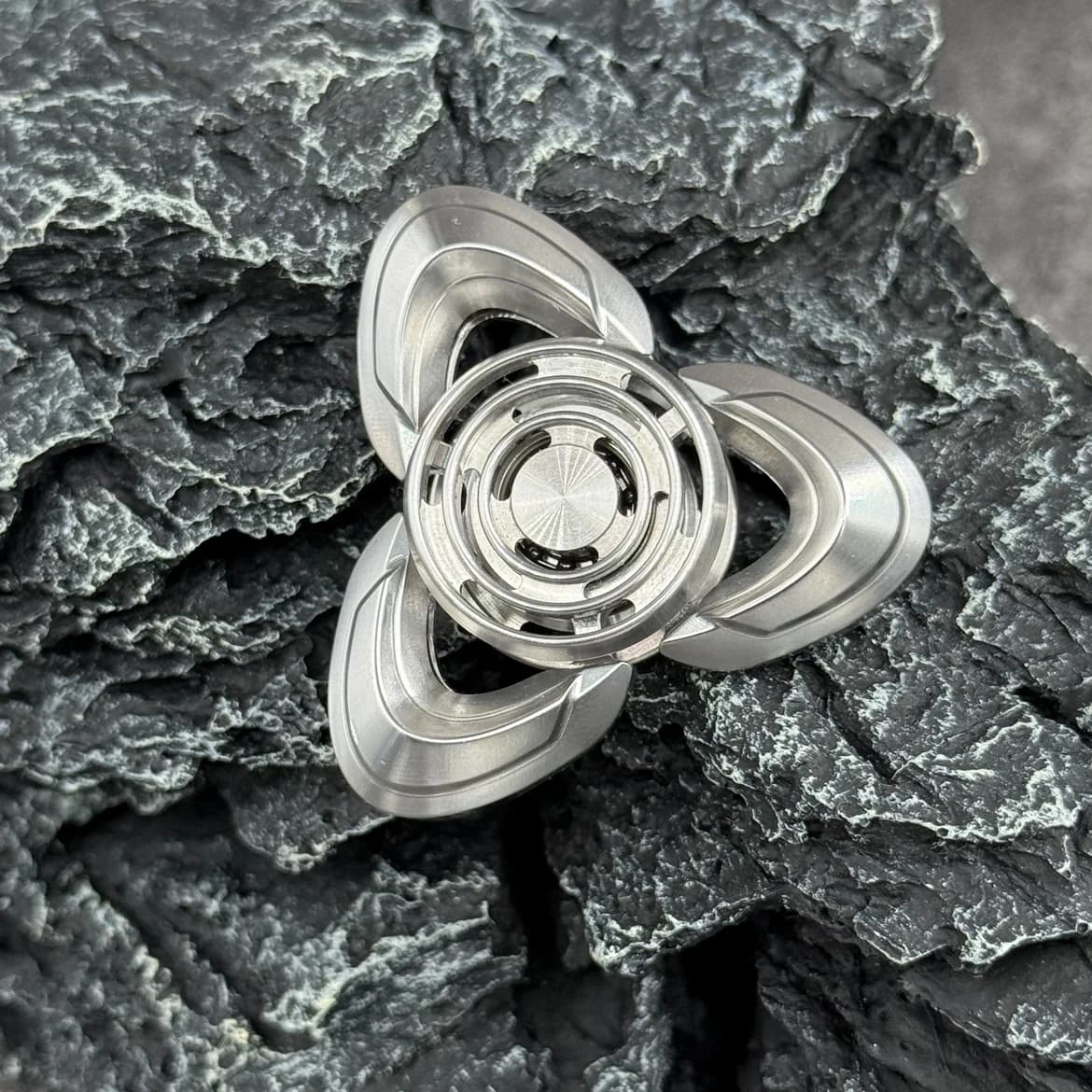 Jouets sensoriels en métal Fidget Spinner curseur EDC Anti-Stress outil de mise au point tdah taille