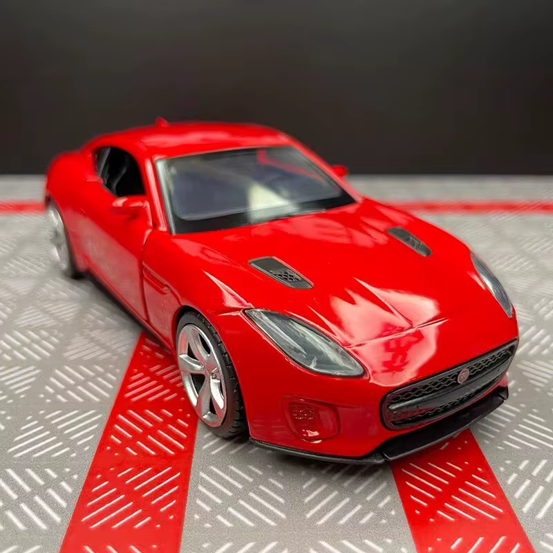 Modèle de voiture de sport Jaguar F-TYPE Coupé en alliage moulé sous pression 1:36, véhicule de luxe