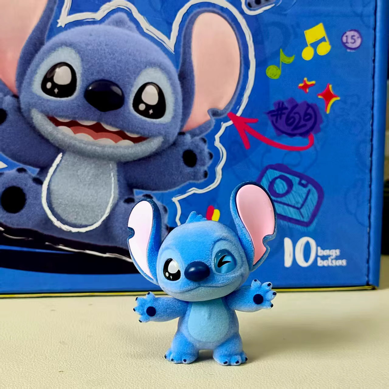Toptoy Stitch Mini Flocked Blind Bag Figurine Mignonne et Moelleuse à Collectionner, Ornement de Bur