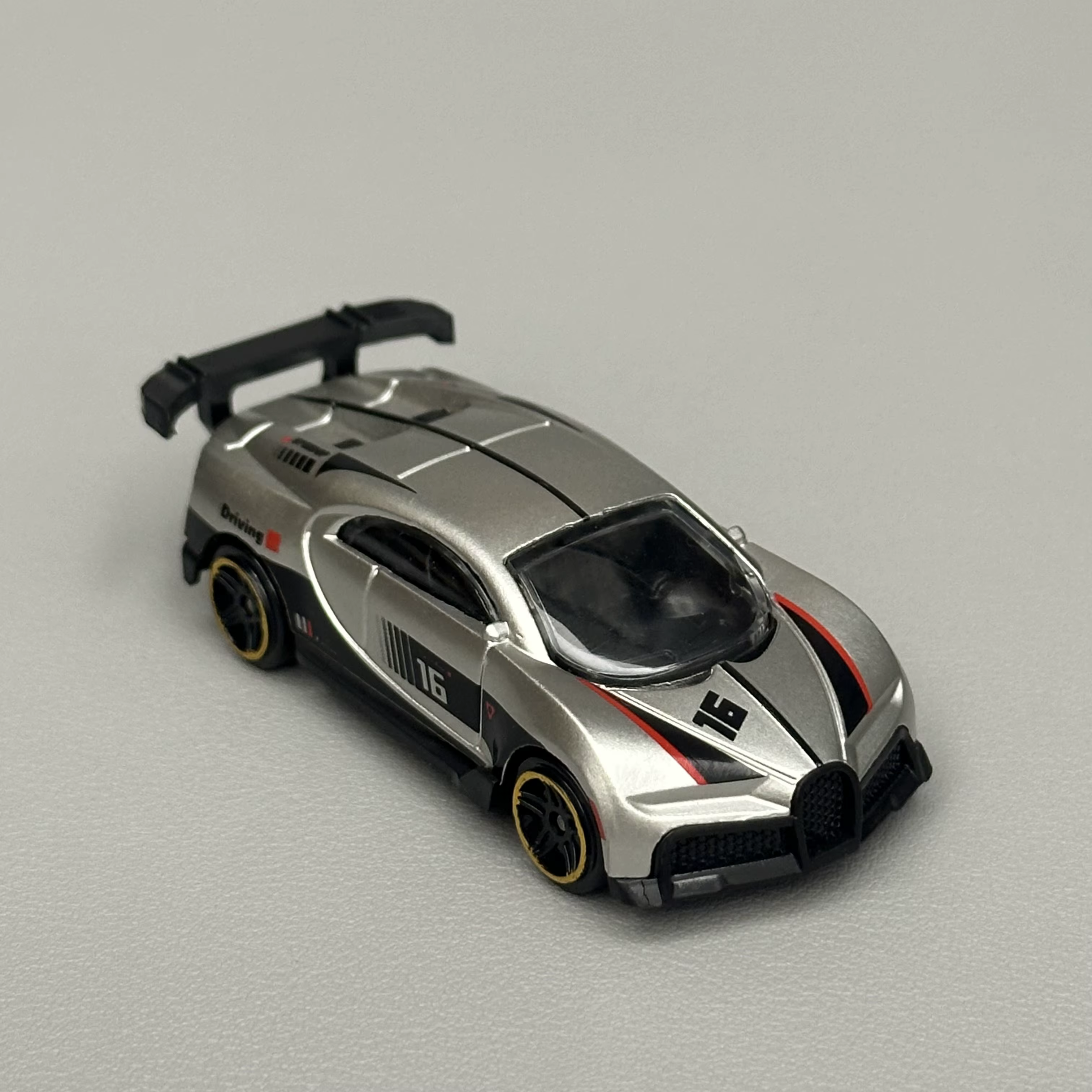 Modèle de supercar de course en alliage moulé sous pression Chiron 1:64, véhicule miniature hautemen