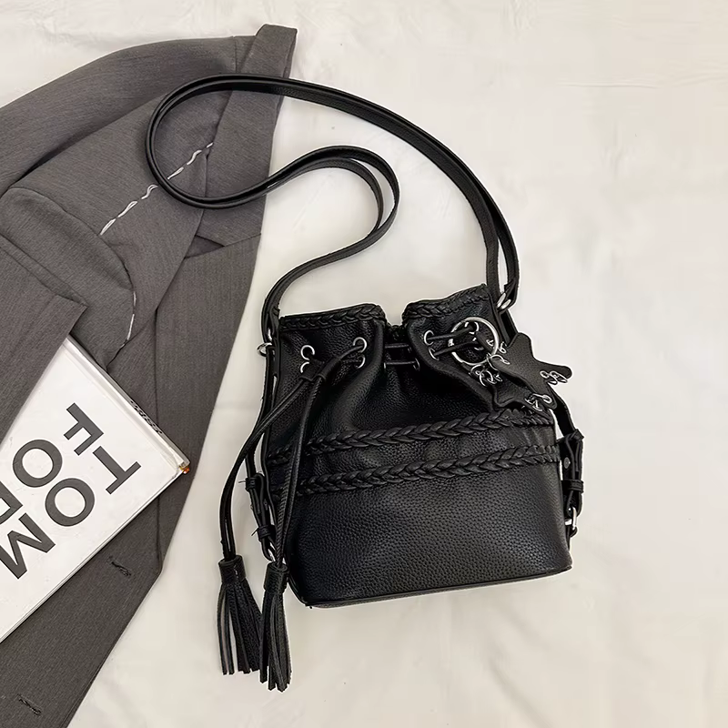 Sac à bandoulière seau noir pour femmes, sac à main à cordon de serrage, polyvalent, mode décontract