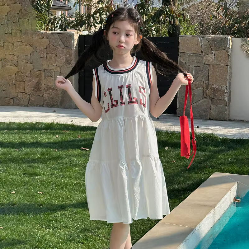 Robe pour filles Été 2026 Nouvelle collection Sportive Imprimé Lettres Style Basketball Sans Manches
