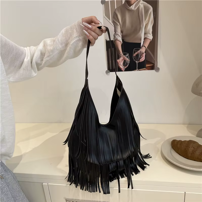 Sac à bandoulière tendance pour femmes, sac à main de voyage polyvalent en cuir PU (noir)
