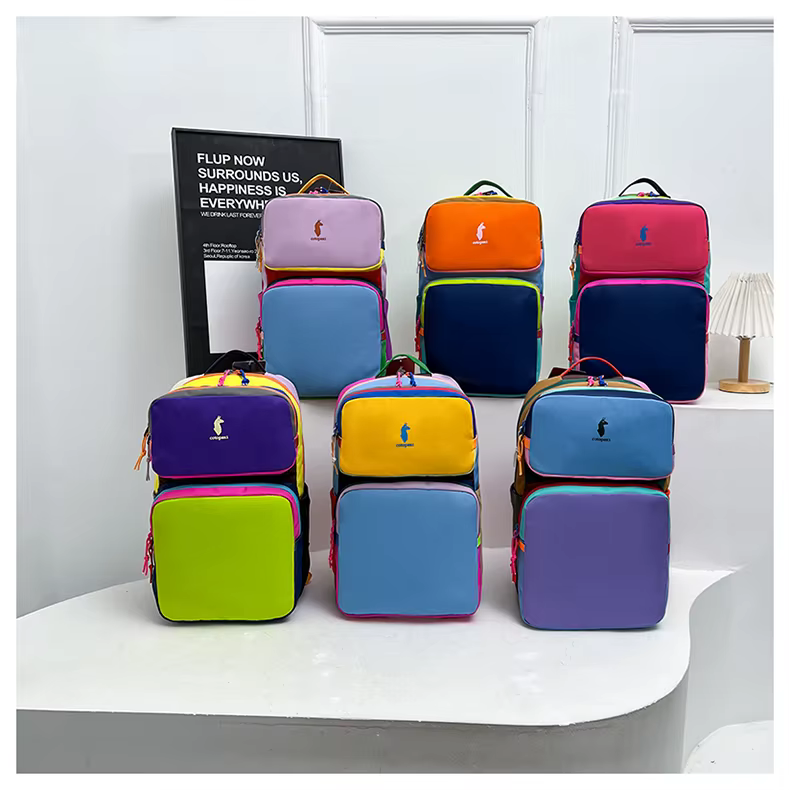 Sac à dos color block avec plusieurs compartiments