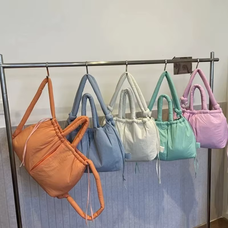 Sac fourre-tout à cordon de serrage