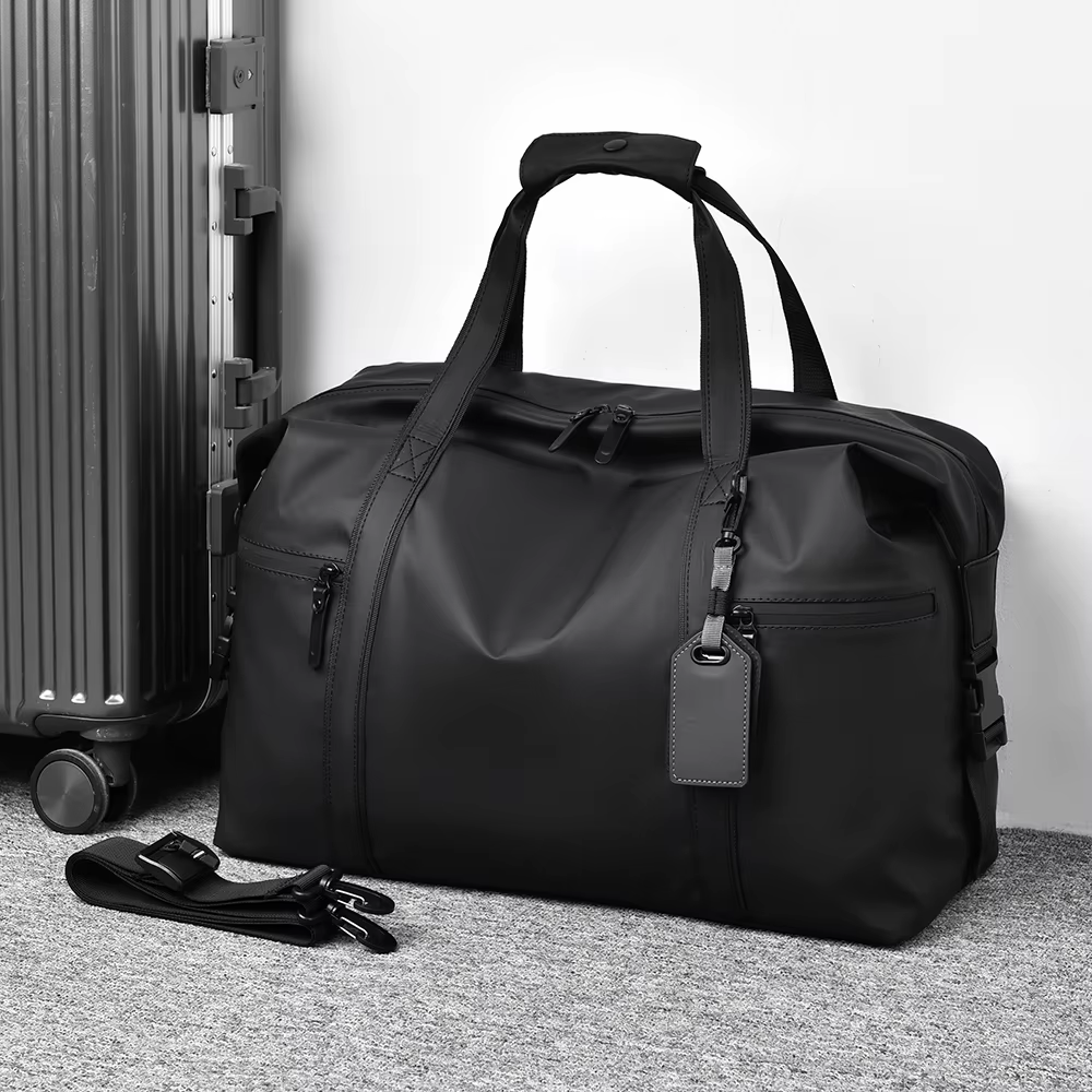 Men's Gym Bag - Black Adjustable Shoulder Strap Duffel Bag for Gym