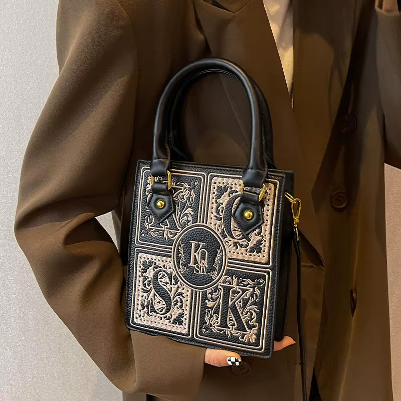 Sac carré vintage français à lettres embossées