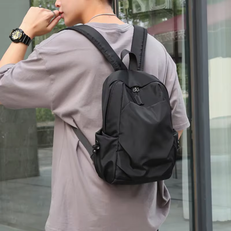 Mini sac à dos de sport pour homme
