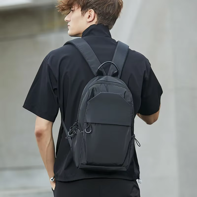 Petits sacs à dos de sport en plein air pour hommes