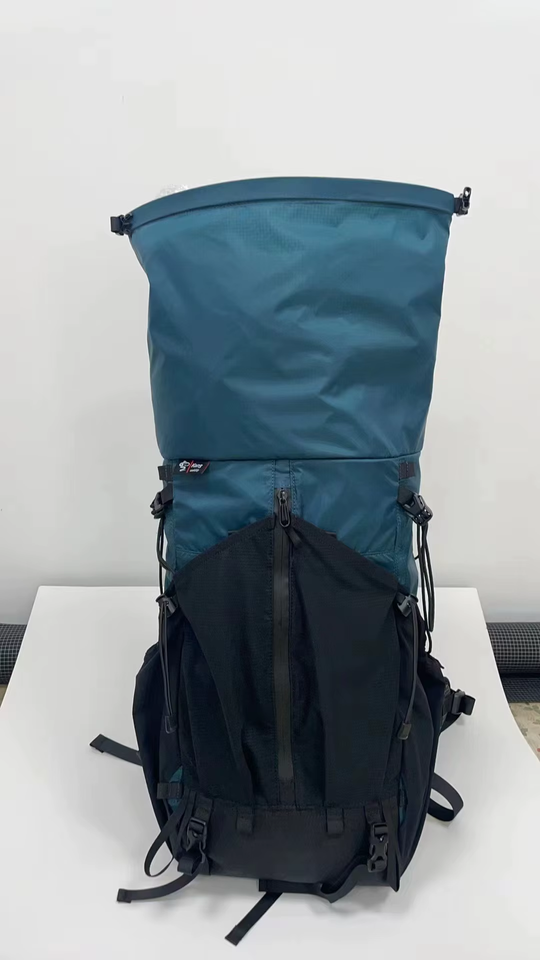 SR léger pour randonnée "May", capacité 22 ~ 38L, seulement 860g